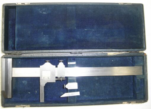 5210-00-132-5689 585 8524 GGG-C-111 TY4CL1 12" Height Gage Browne & Sharpe Used; Engraved. Case has markings and tape present. R2C6